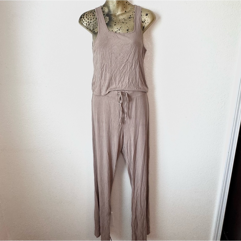 Honeydew Taupe Ribbed Loungewear Set – Tank & Pants | Size M